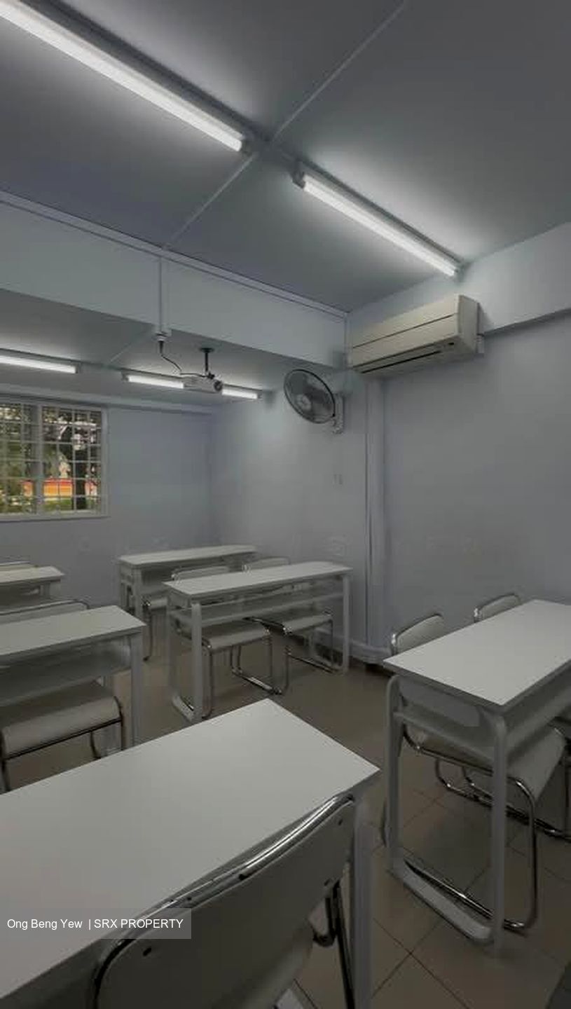 Bedok North Street 1 (D16), Shop House #531230531